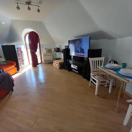 Private 1 With Sea And Mountain Views. Sweti Wlas